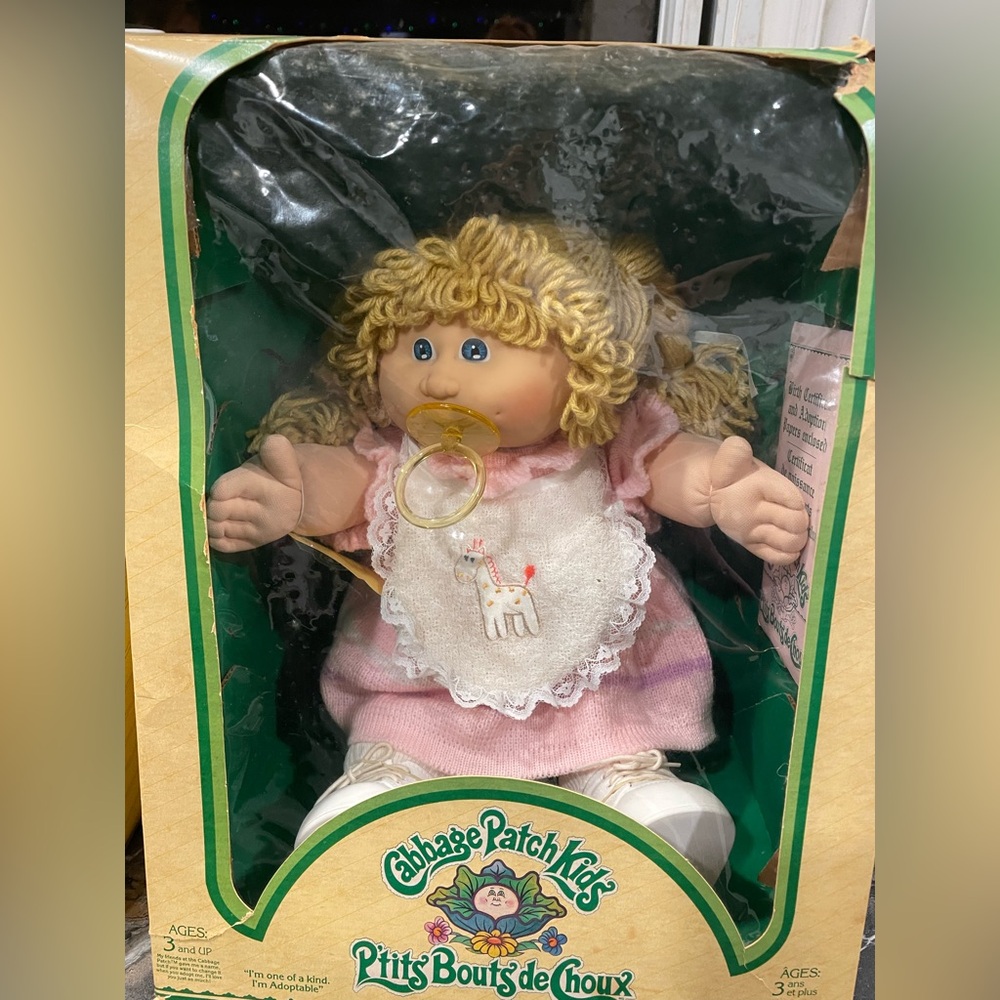 1980’S CABBAGE PATCH DOLL WITH A PACIFIER